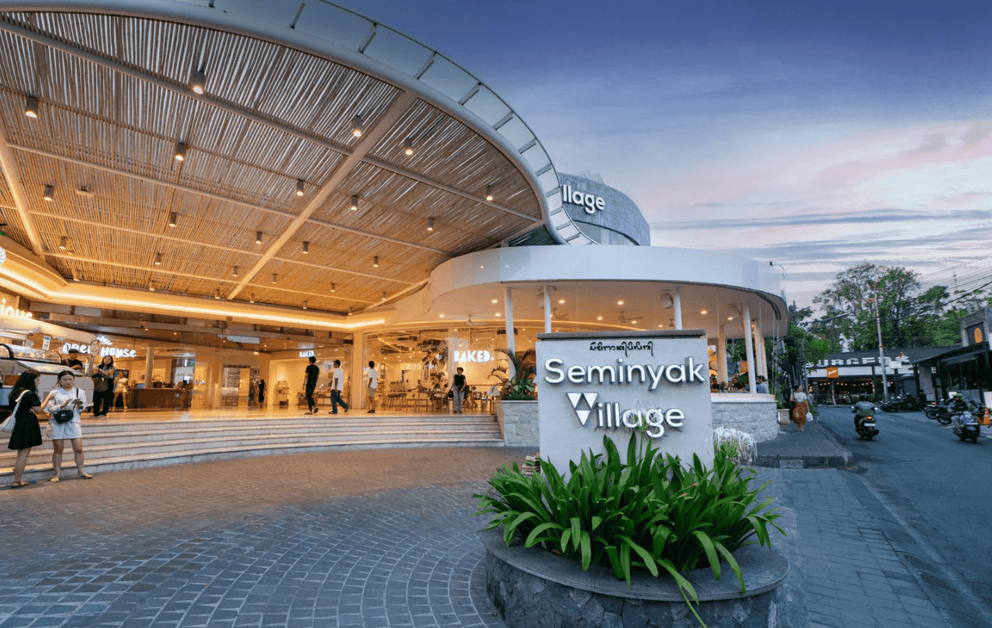 Source: seminyakvillage.com