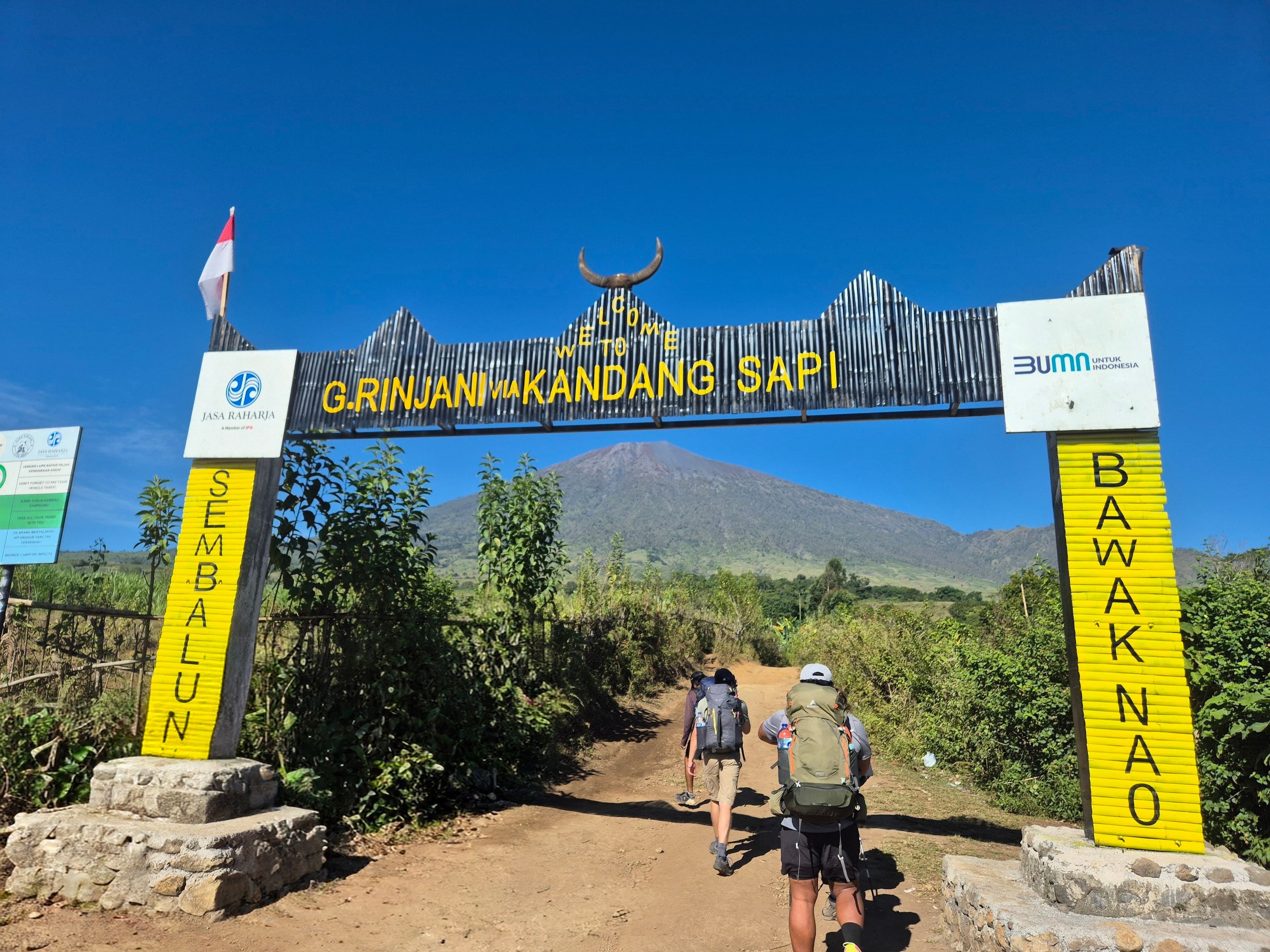 Rinjani hike - Sembalun route start